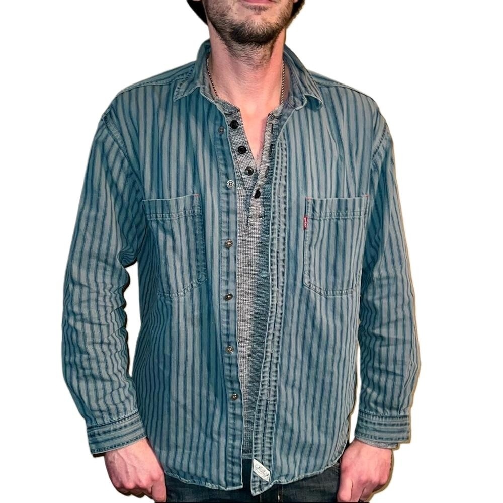 Vintage Levi's Modern Authentics Casual Button Down Shirt
